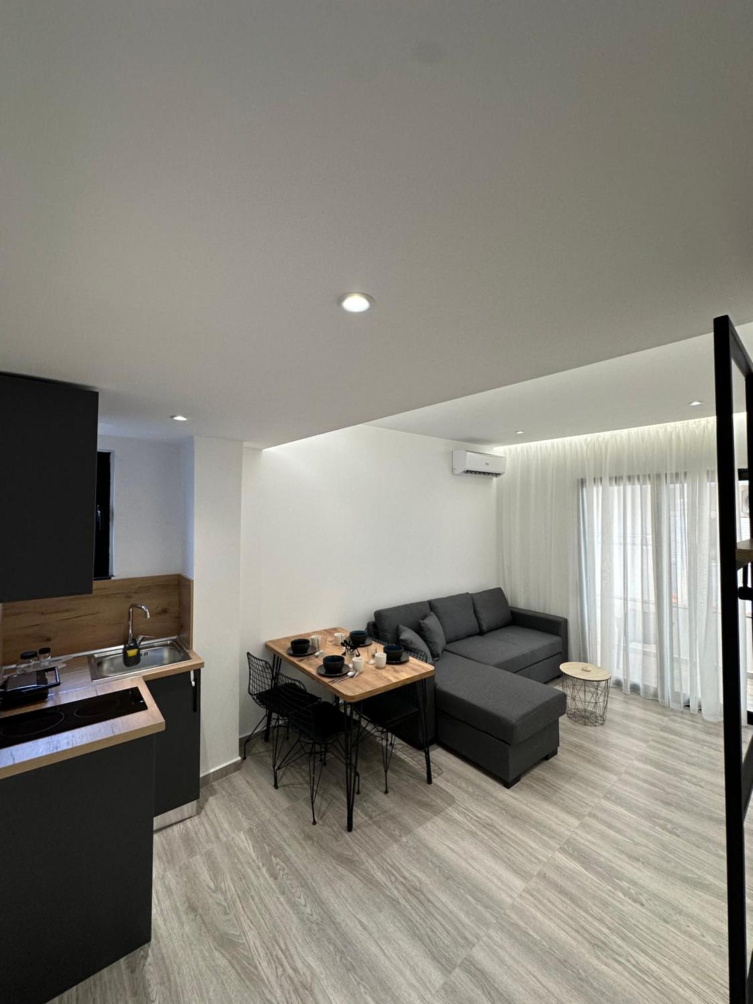 Io'S Apartments Σαράντα Εξωτερικό φωτογραφία
