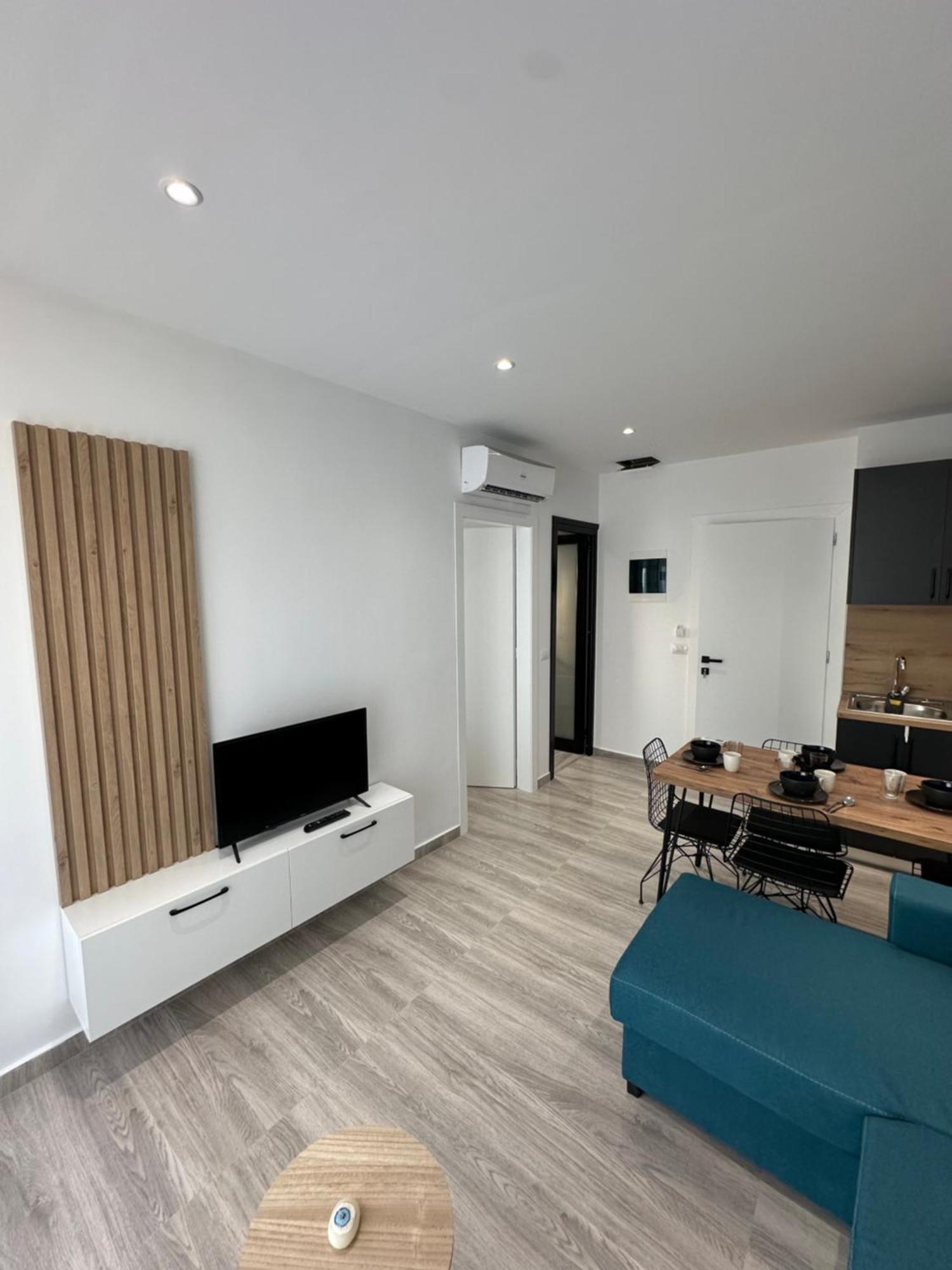 Io'S Apartments Σαράντα Εξωτερικό φωτογραφία
