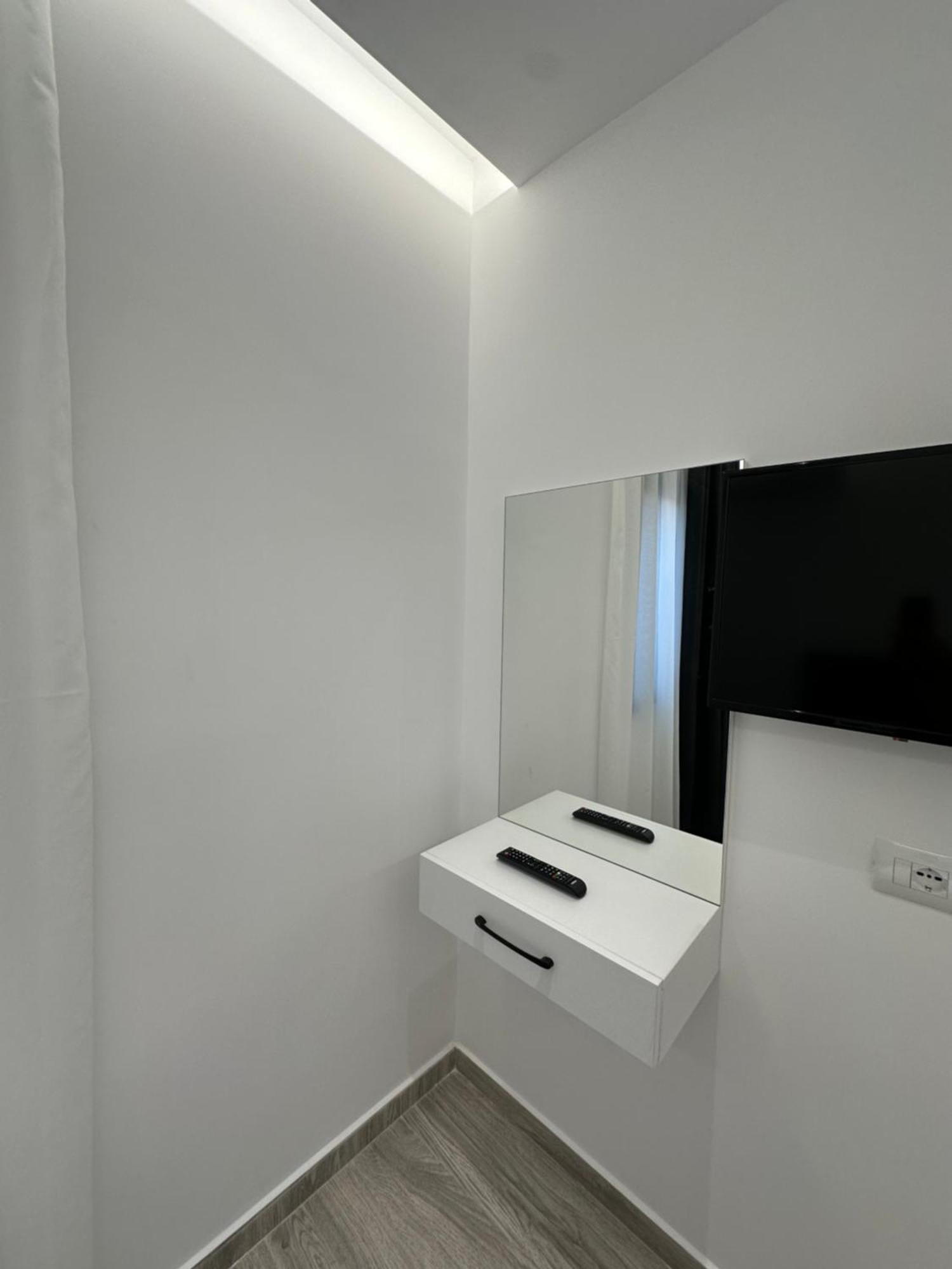 Io'S Apartments Σαράντα Εξωτερικό φωτογραφία