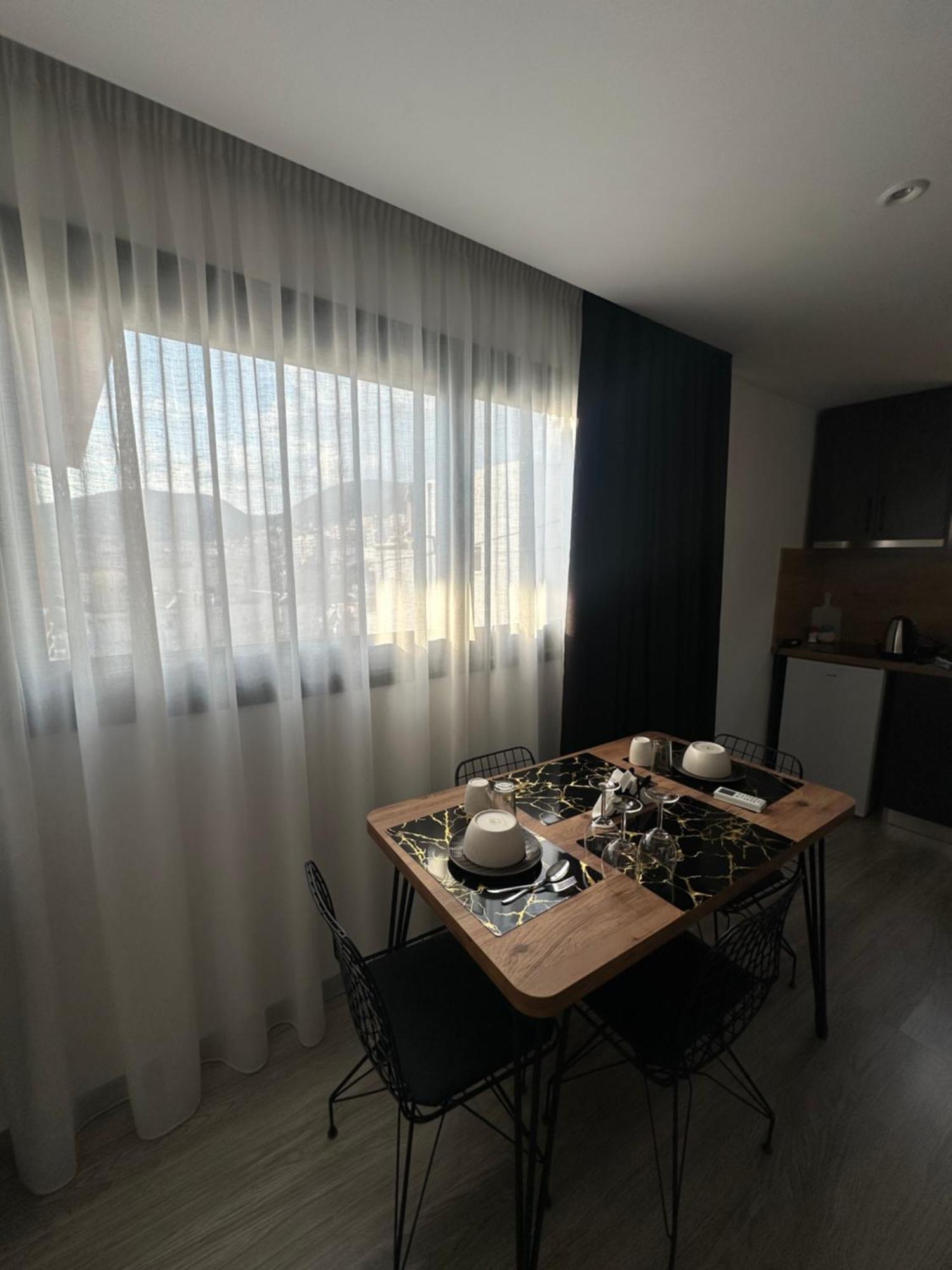 Io'S Apartments Σαράντα Εξωτερικό φωτογραφία